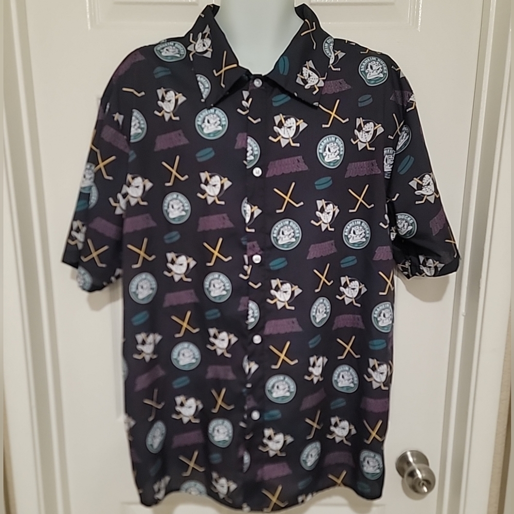 Anaheim Ducks NHL Hockey Button Up Shirt Men's Stadium Giveaway Size XLarge